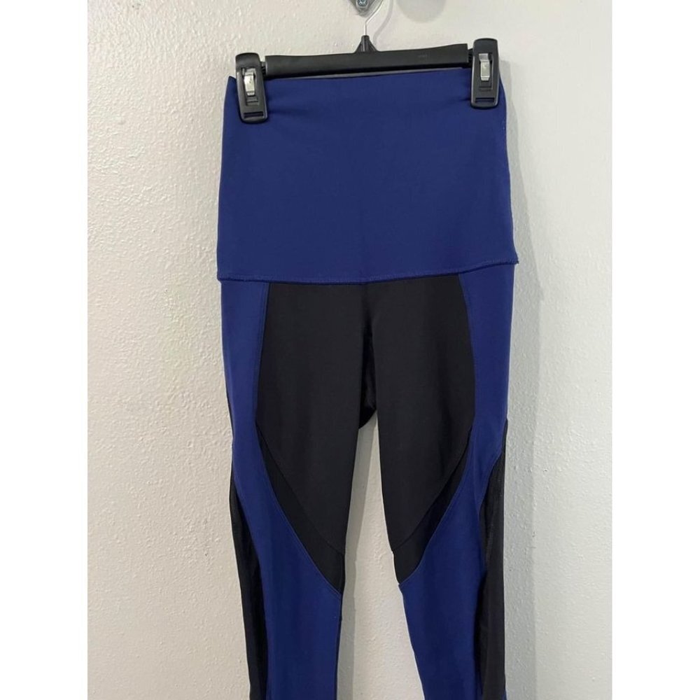 Splits 59 pure barre athletic leggings blue and black size XS
